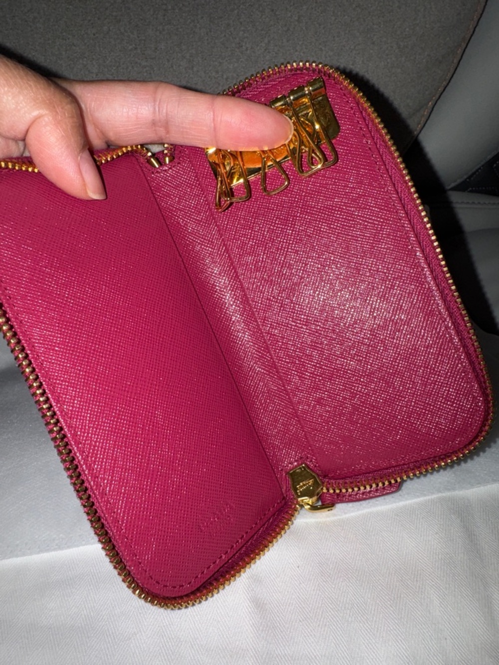 Prada Zip-Around Saffiano Key Waller in Berry - Picture 2 of 7